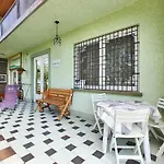Apartment Georgina - Biro Tours Nr 60 *