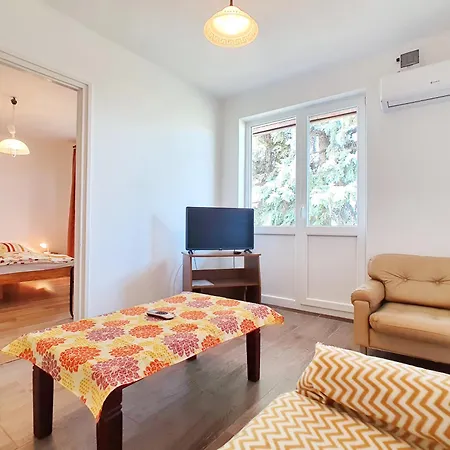 Georgina - Biro Tours Nr 60