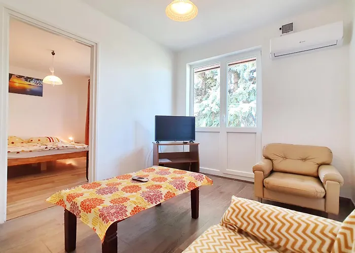 Georgina - Biro Tours Nr 60